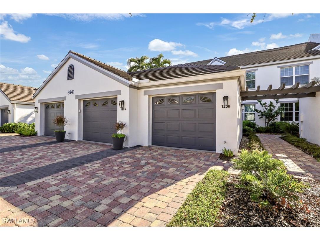 5941 Sand Wedge Lane #1205 Naples FL 34110 224096510 image1