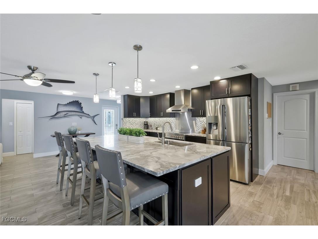 5943 Baker Court Fort Myers FL 33919 2025014686 image10