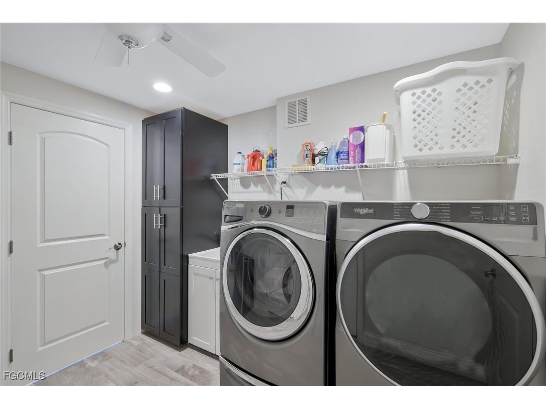 5943 Baker Court Fort Myers FL 33919 2025014686 image24