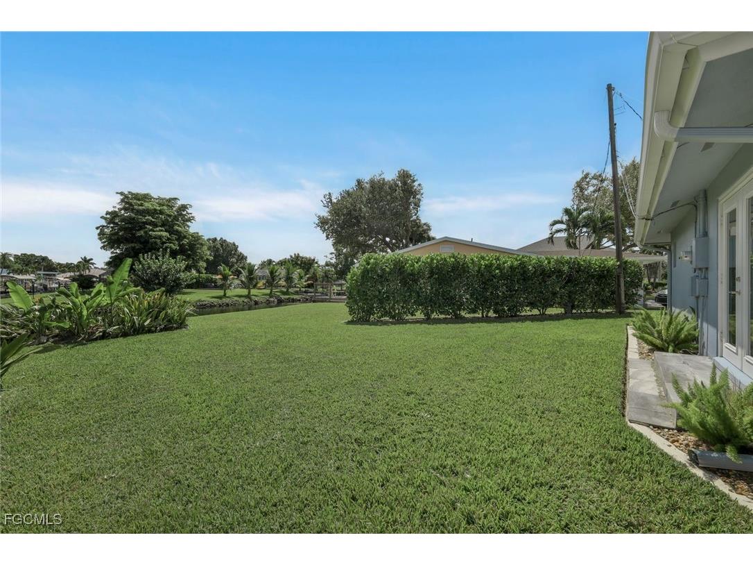 5943 Baker Court Fort Myers FL 33919 2025014686 image34