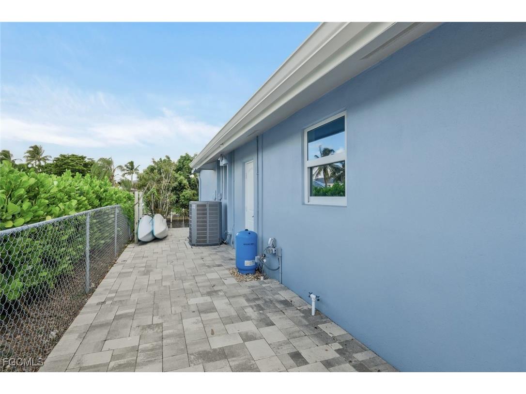5943 Baker Court Fort Myers FL 33919 2025014686 image40