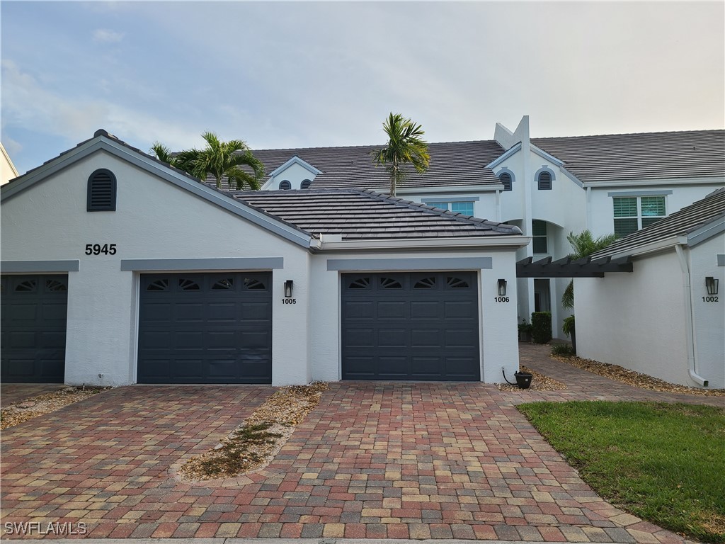 5945 Sand Wedge Lane #1005 Naples FL 34110 225066729 image1