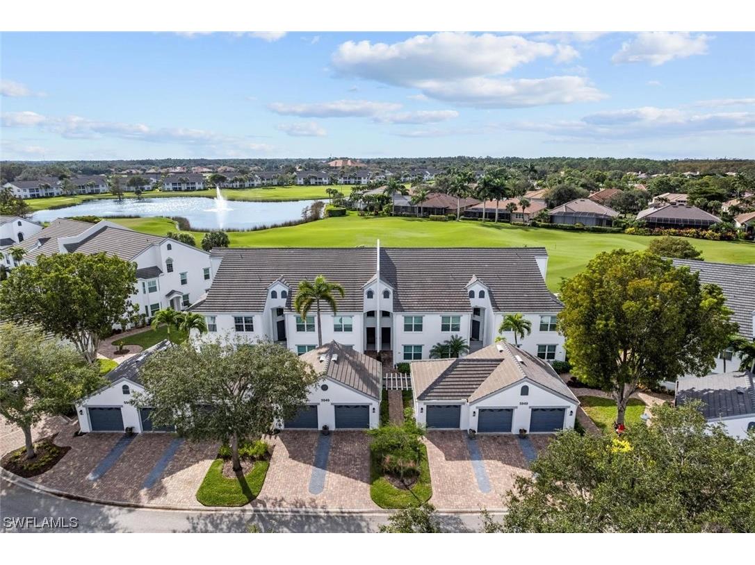 5949 Sand Wedge Lane #806 Naples FL 34110 223088789 image1