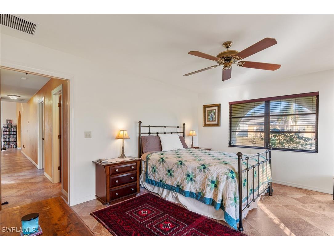 595 103rd Avenue N Naples FL 34108 226001663 image25