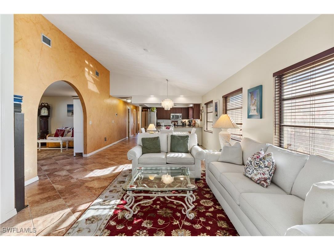 595 103rd Avenue N Naples FL 34108 226001663 image5