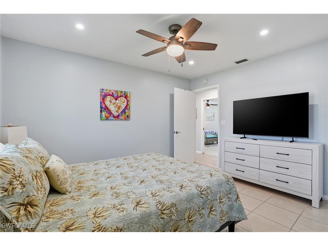 595 109th Avenue N Naples FL 34108 226004837 image32