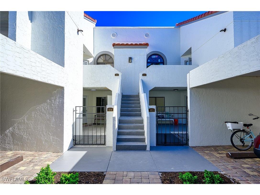 595 Beachwalk Circle #M103 Naples FL 34108 226000672 image1