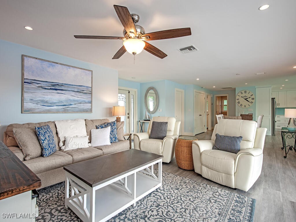 595 Wedge Drive Naples FL 34103 225077204 image7