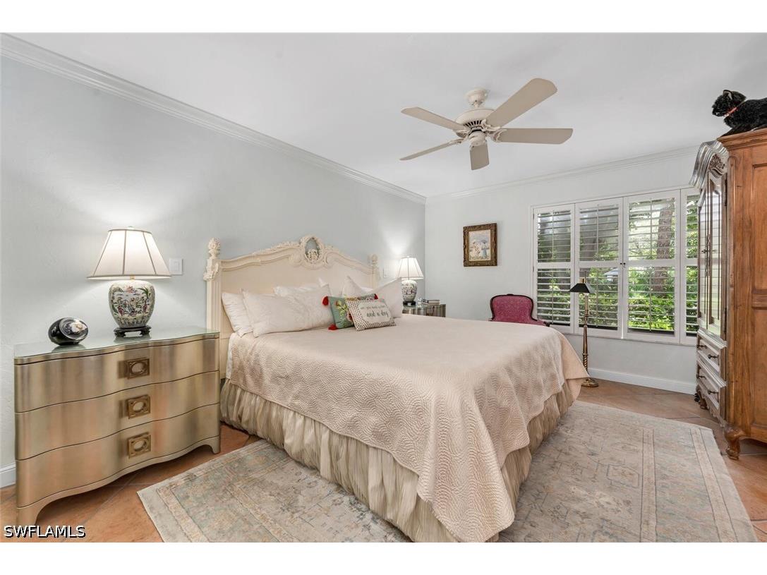 5950 Pelican Bay Boulevard #111 Naples FL 34108 226022397 image10