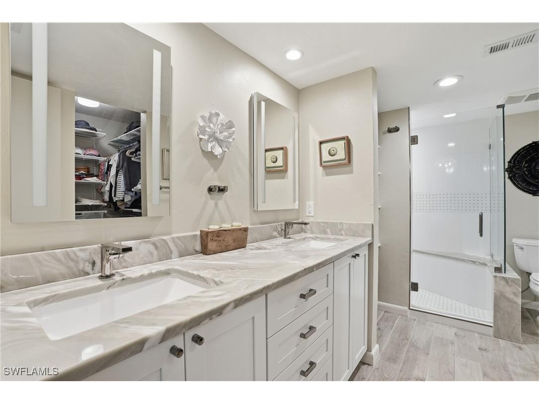 5950 Pelican Bay Boulevard #125 Naples FL 34108 226002534 image17