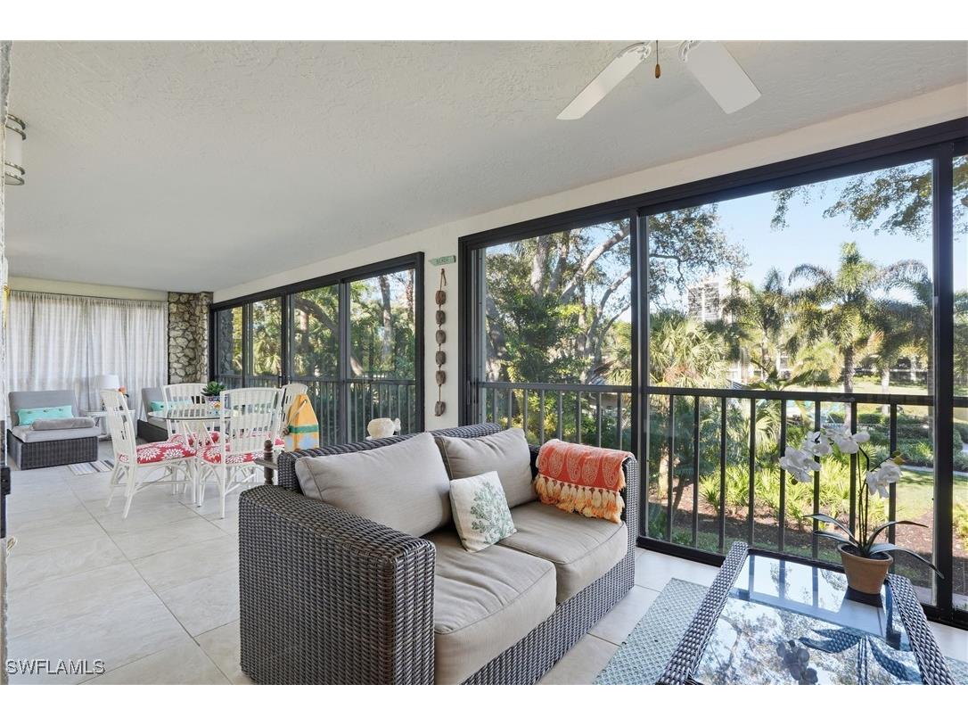 5950 Pelican Bay Boulevard #125 Naples FL 34108 226002534 image2