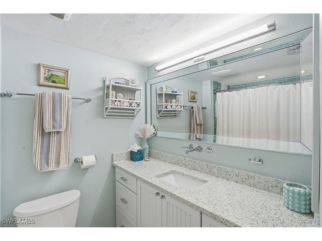 5950 Pelican Bay Boulevard #125 Naples FL 34108 226002534 image24