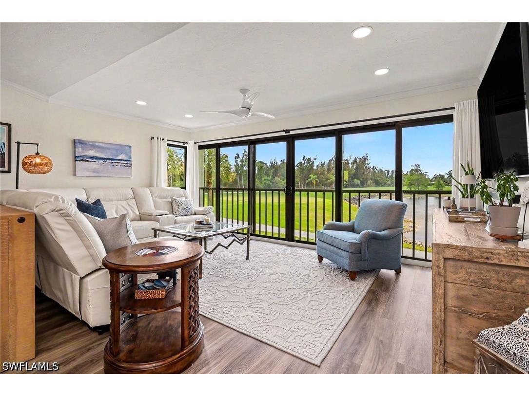 5950 Trailwinds Drive #222 Fort Myers FL 33907 226017663 image1