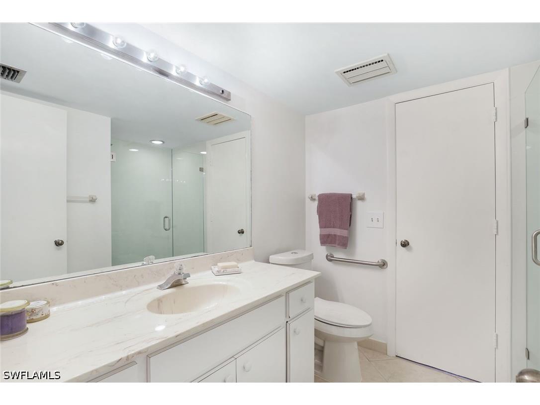 5954 Pelican Bay Boulevard #222 Naples FL 34108 226016163 image17