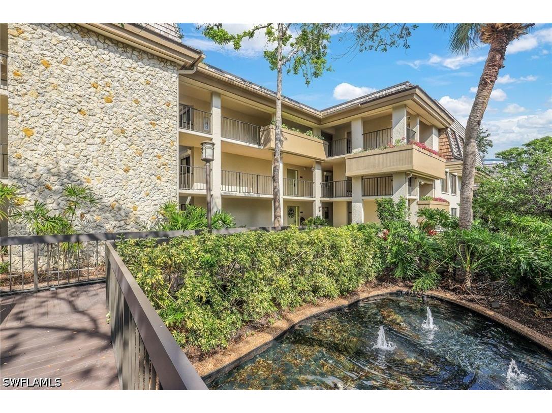 5954 Pelican Bay Boulevard #222 Naples FL 34108 226016163 image3