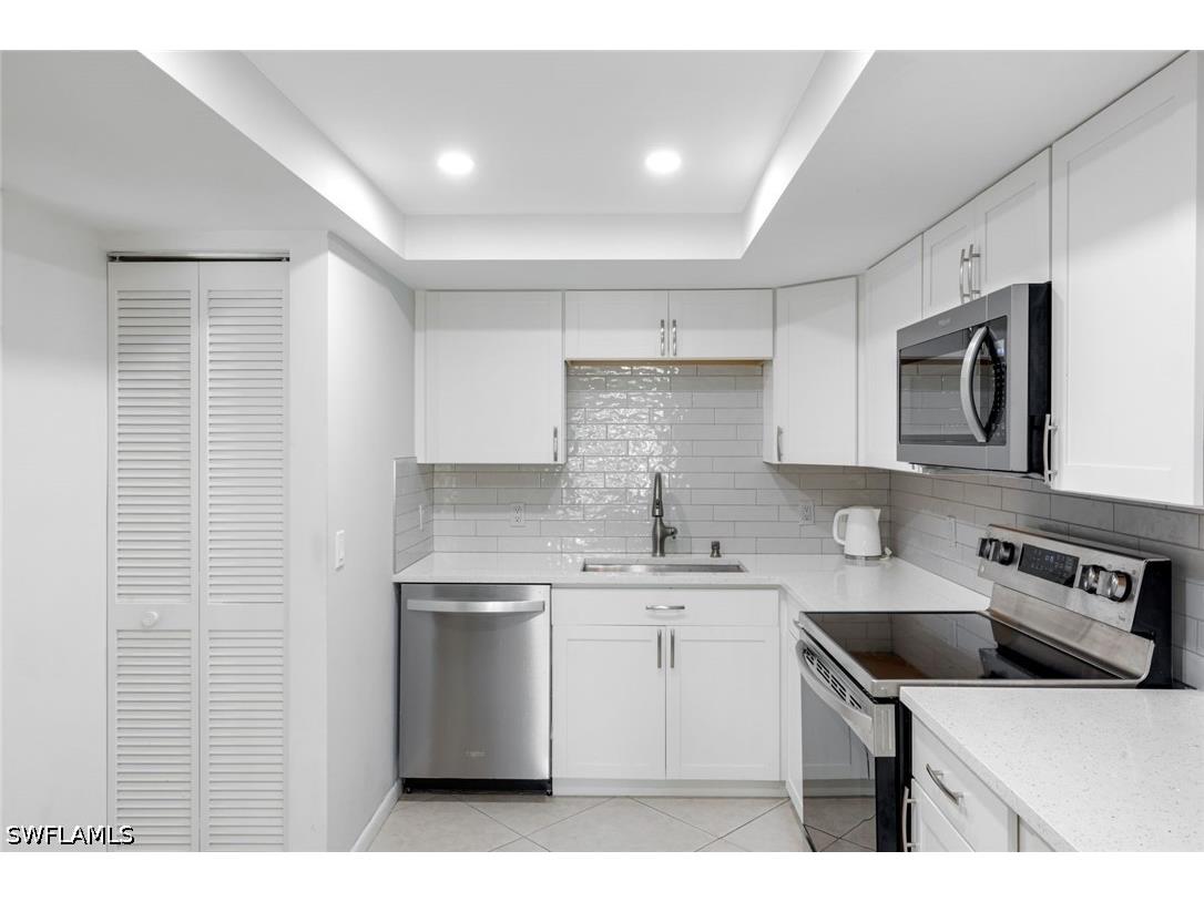 5954 Pelican Bay Boulevard #222 Naples FL 34108 226016163 image9