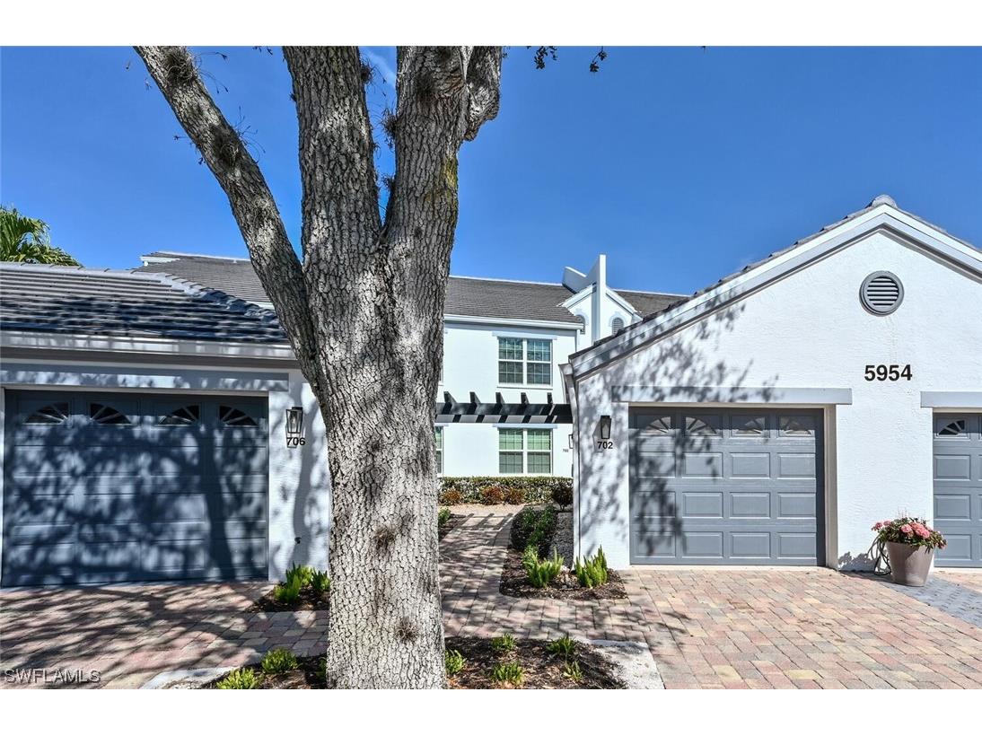 5954 Sand Wedge Lane #702 Naples FL 34110 223012823 image1