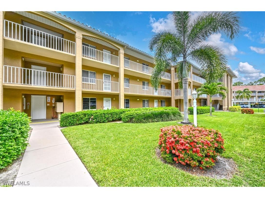 5955 Bloomfield Circle #A307 Naples FL 34112 223001704 image1