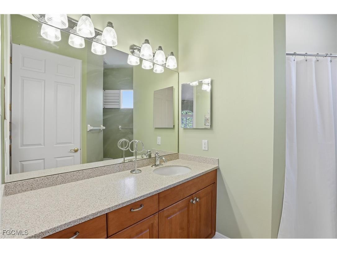 5957 Tarpon Gardens Circle #202 Cape Coral FL 33914 2025016360 image34