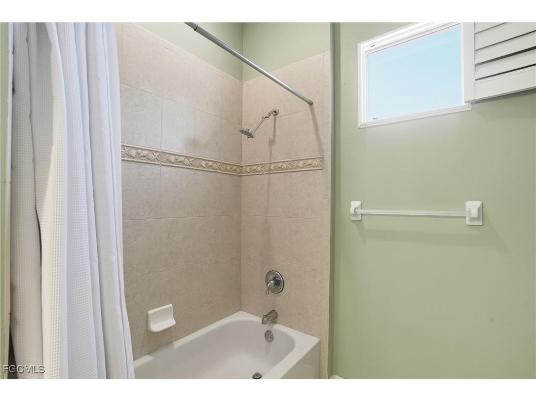 5957 Tarpon Gardens Circle #202 Cape Coral FL 33914 2025016360 image35