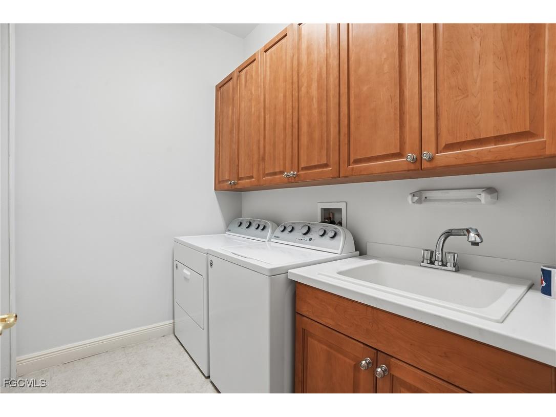 5957 Tarpon Gardens Circle #202 Cape Coral FL 33914 2025016360 image39