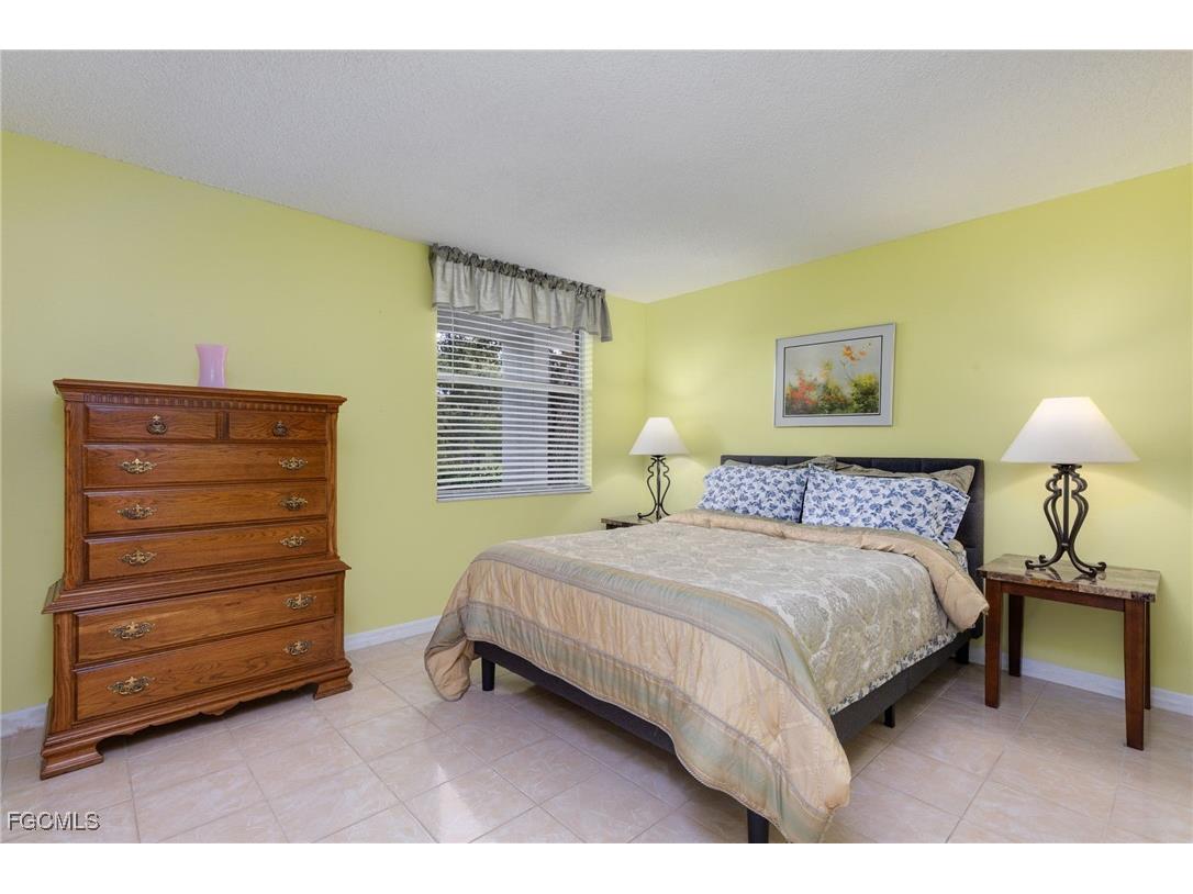 5959 Winkler Road #103 Fort Myers FL 33919 2025015823 image19