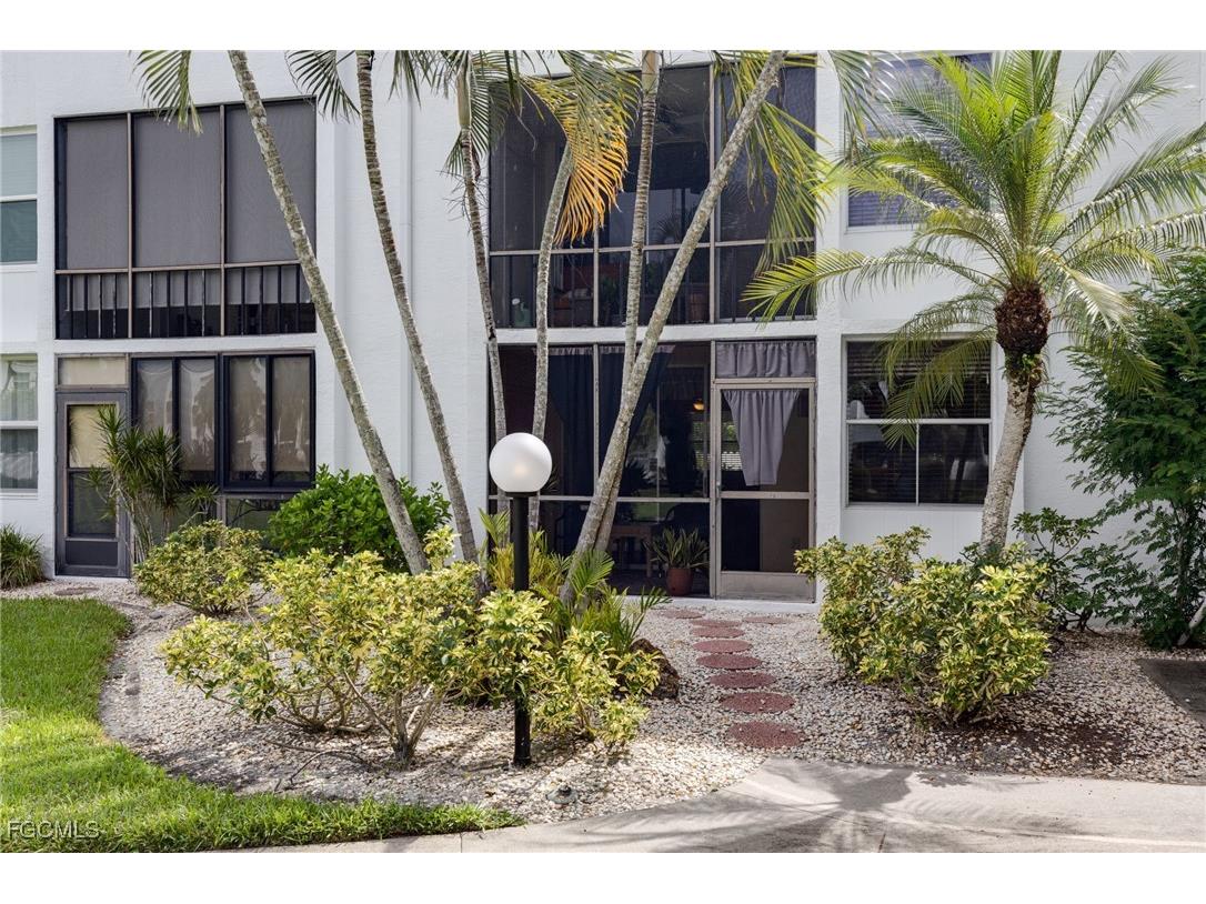 5959 Winkler Road #103 Fort Myers FL 33919 2025015823 image3
