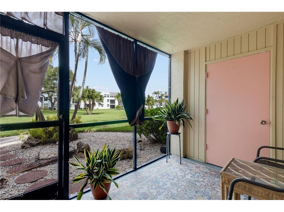 5959 Winkler Road #103 Fort Myers FL 33919 2025015823 image4