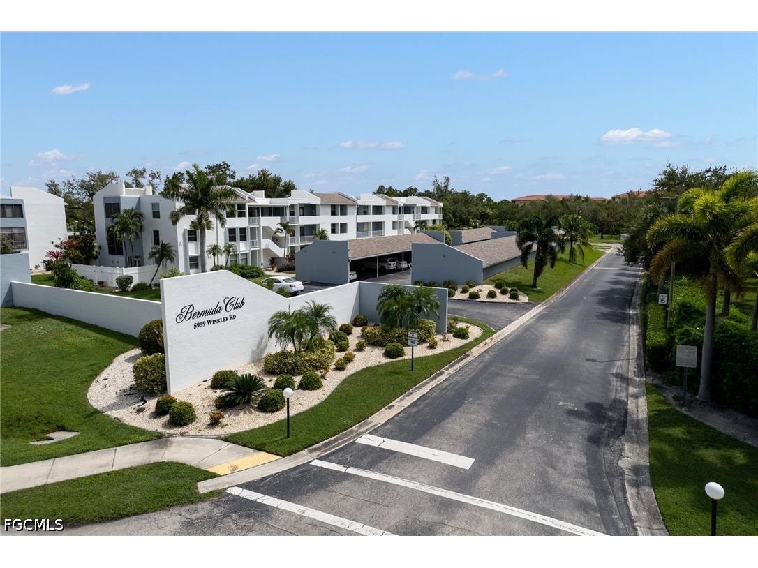 5959 Winkler Road #103 Fort Myers FL 33919 2026018735 image1