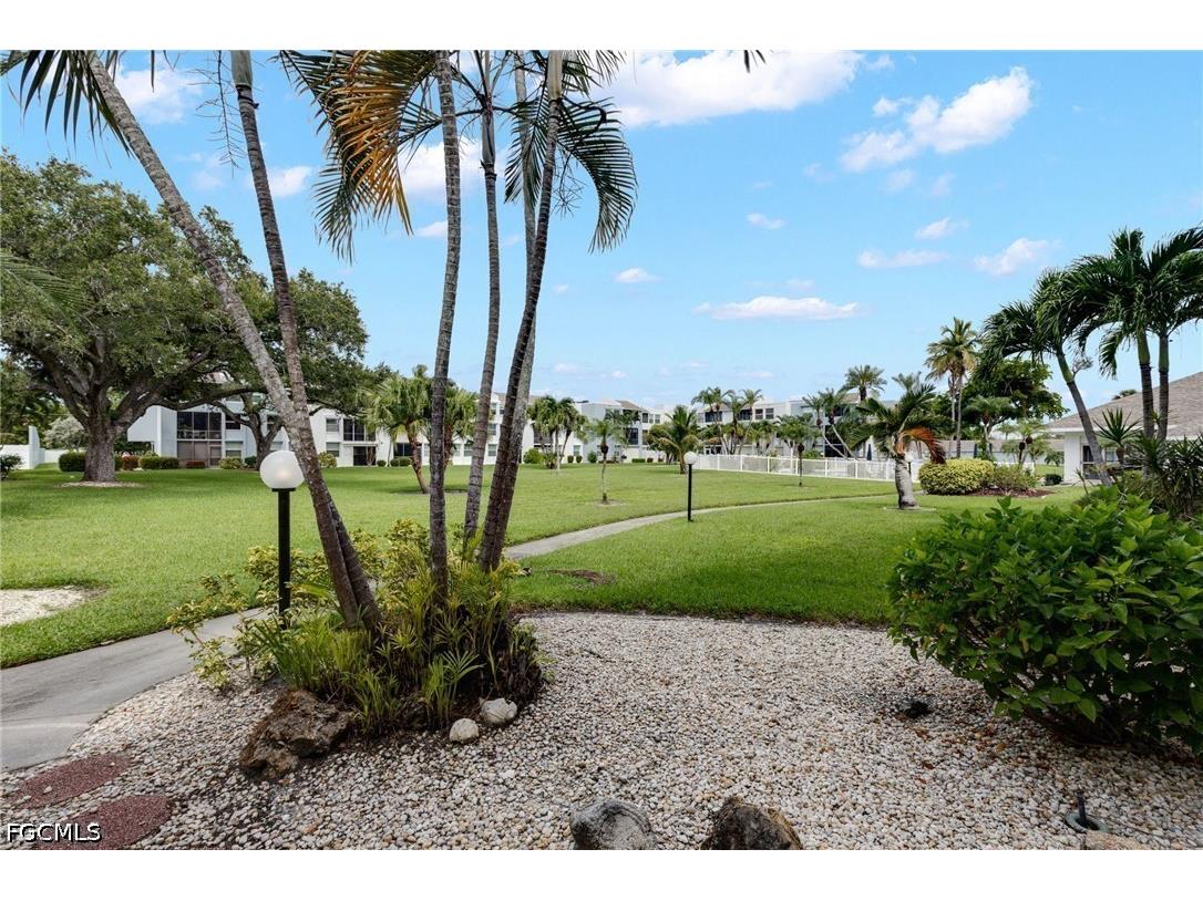5959 Winkler Road #103 Fort Myers FL 33919 2026018735 image3