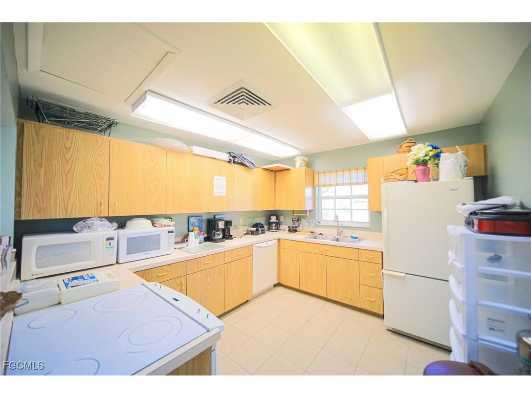 5959 Winkler Road #206 Fort Myers FL 33919 2025024486 image27