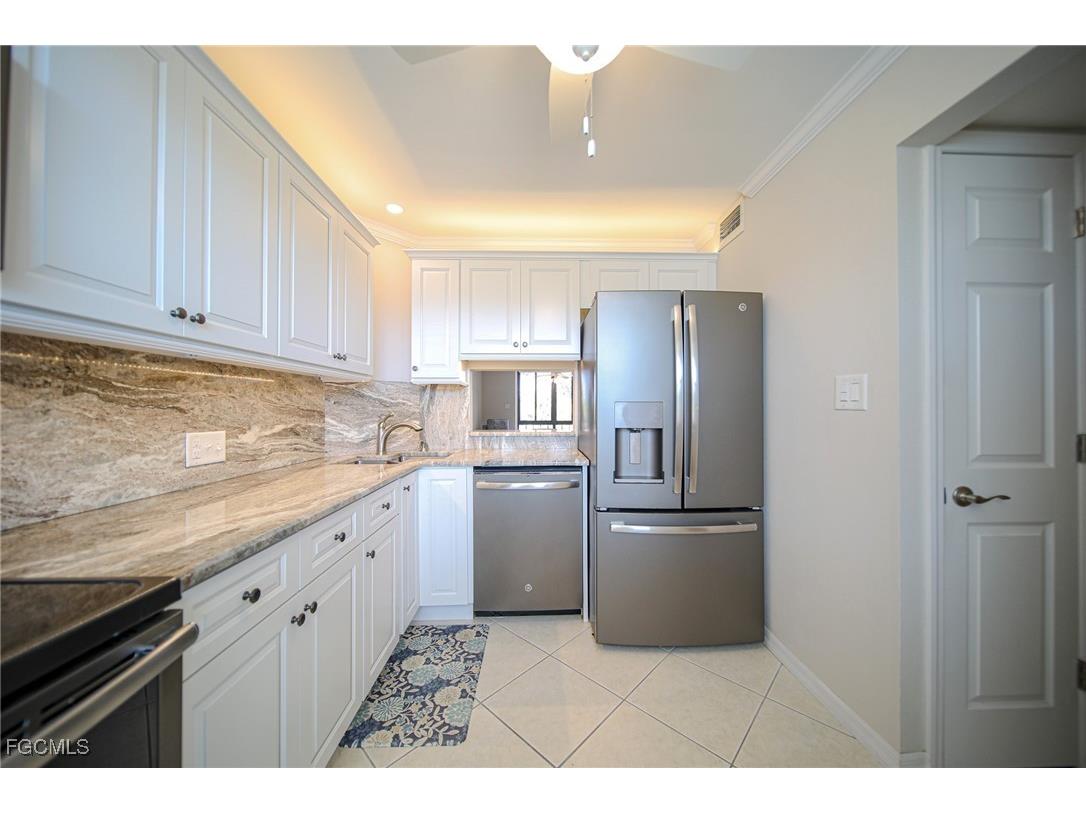 5959 Winkler Road #206 Fort Myers FL 33919 2025024486 image3