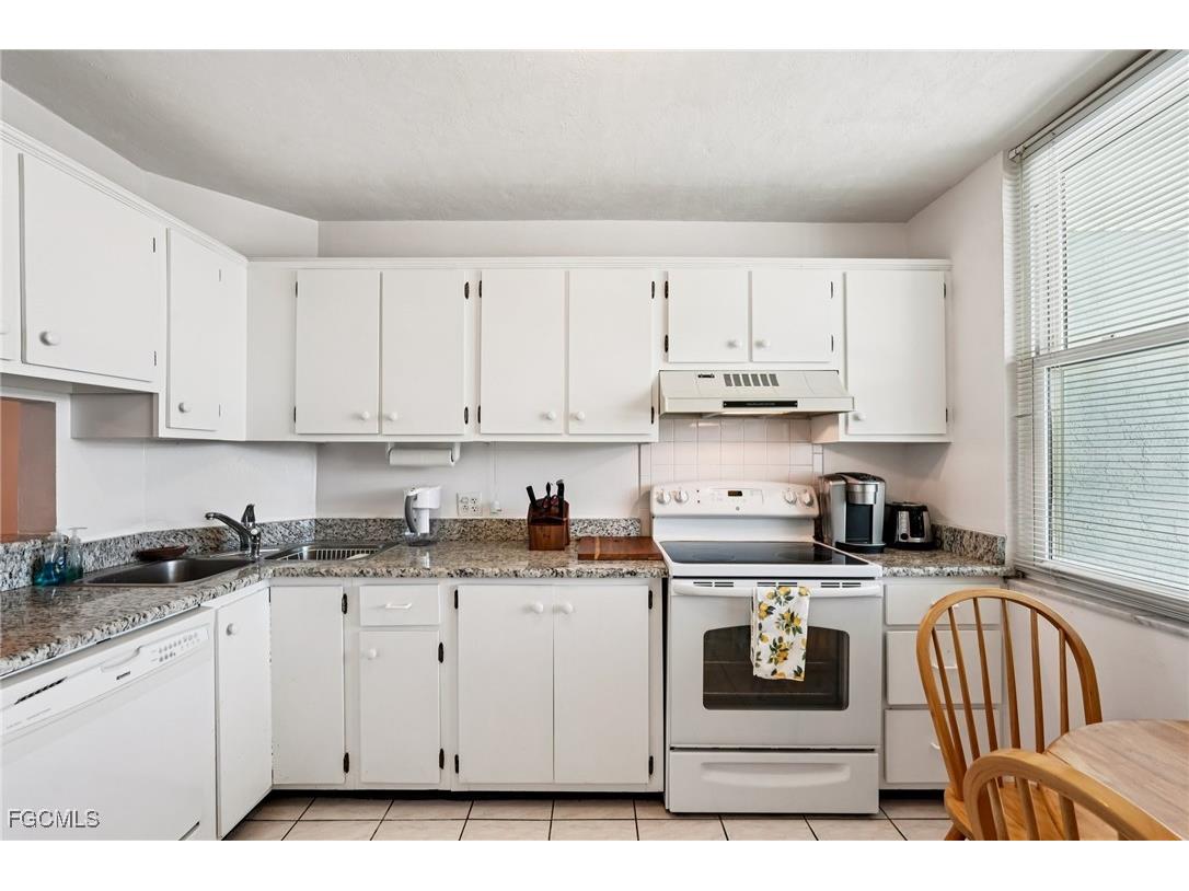 5959 Winkler Road #305 Fort Myers FL 33919 2026006207 image11