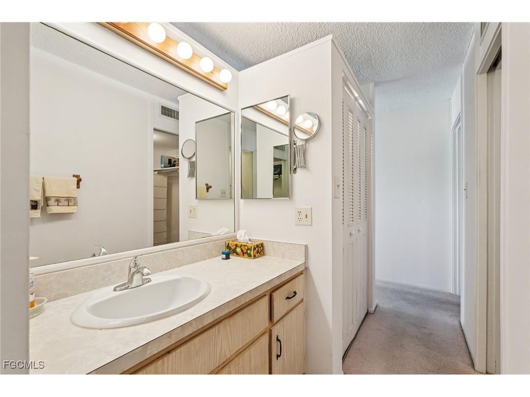 5959 Winkler Road #305 Fort Myers FL 33919 2026006207 image23