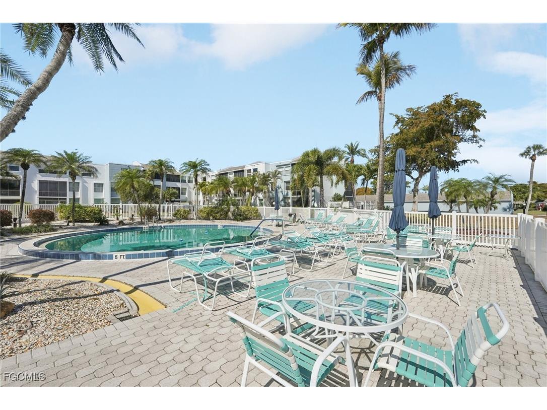5959 Winkler Road #305 Fort Myers FL 33919 2026006207 image32