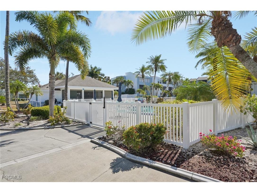 5959 Winkler Road #305 Fort Myers FL 33919 2026006207 image35