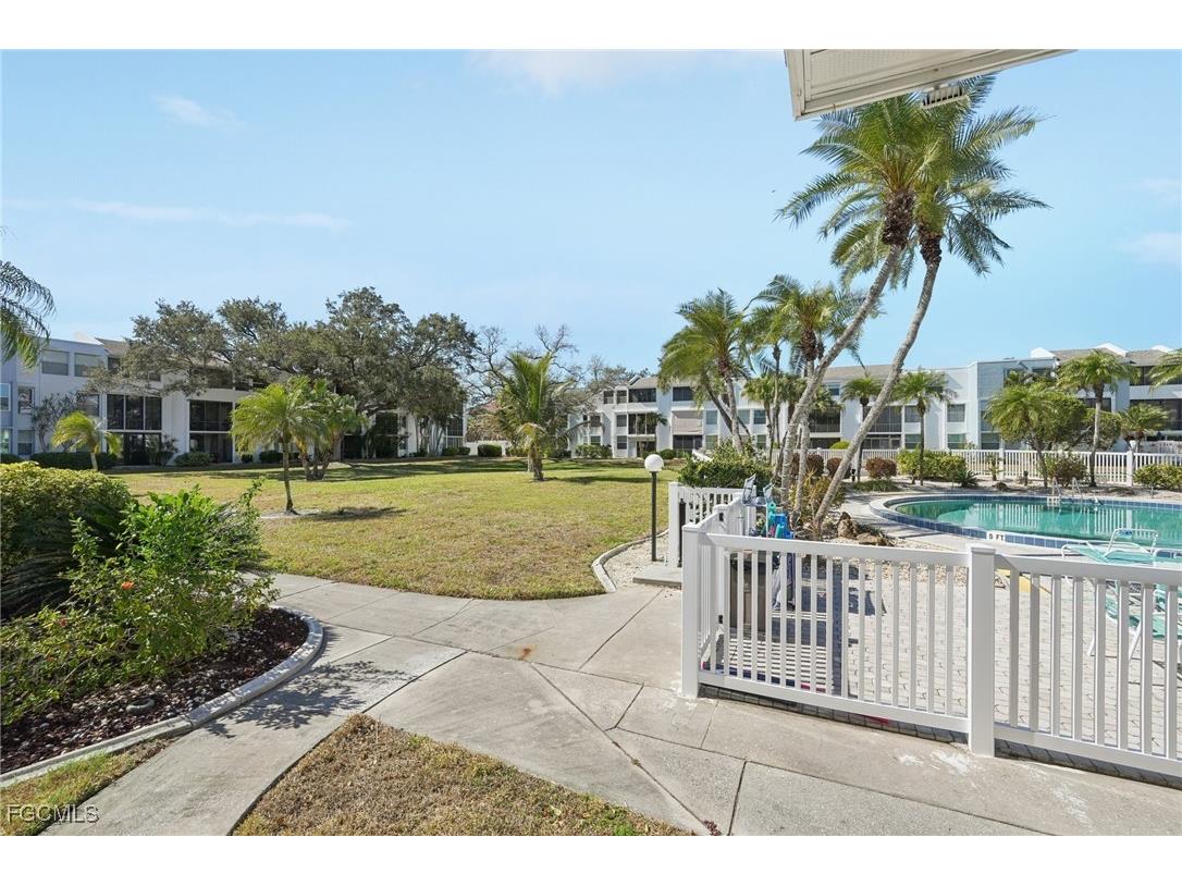 5959 Winkler Road #305 Fort Myers FL 33919 2026006207 image38