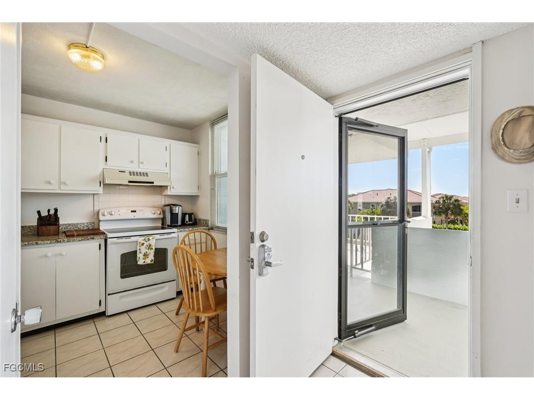 5959 Winkler Road #305 Fort Myers FL 33919 2026006207 image6