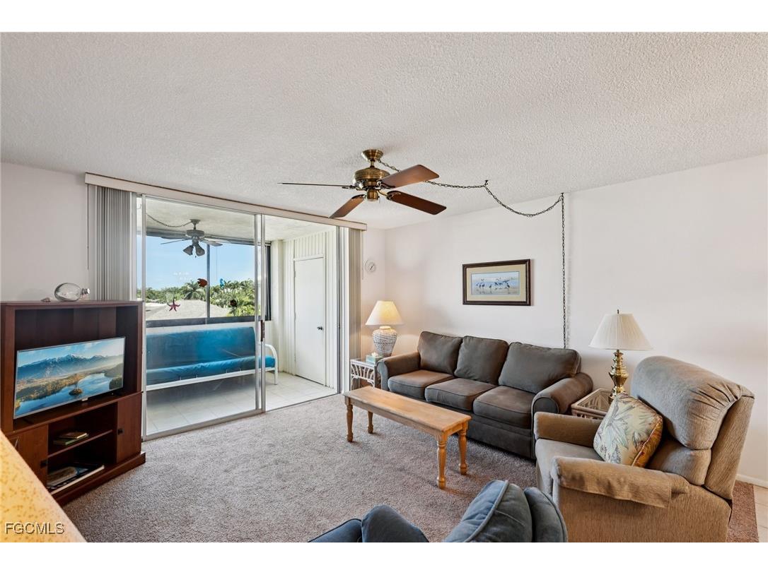 5959 Winkler Road #305 Fort Myers FL 33919 2026006207 image8