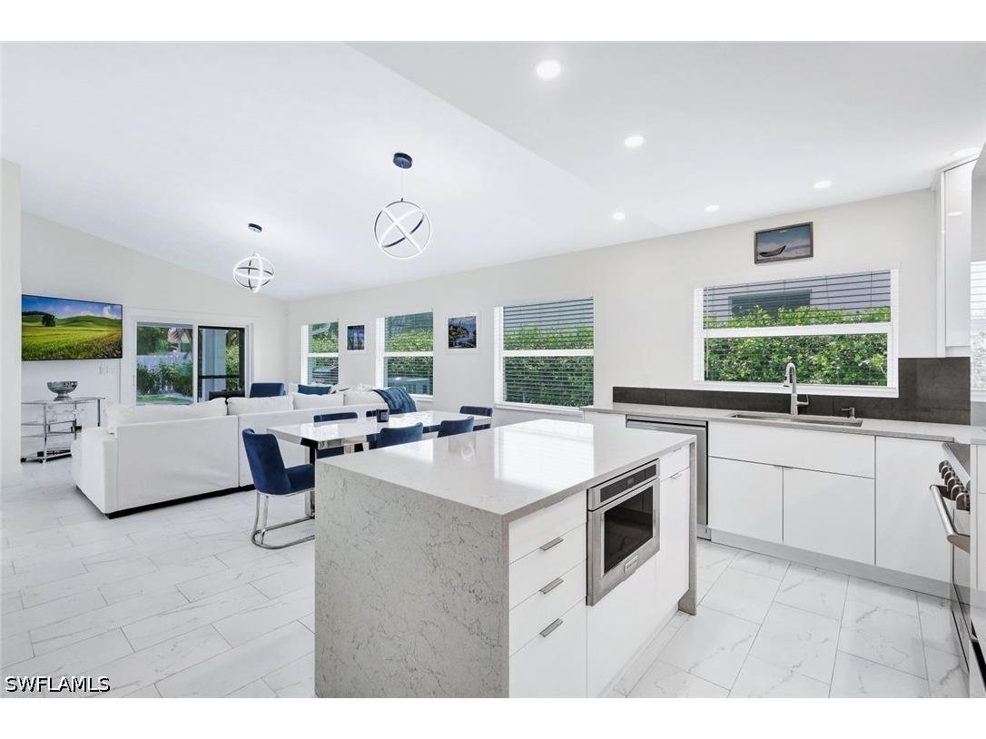 596 105th Avenue N Naples FL 34108 226021948 image10