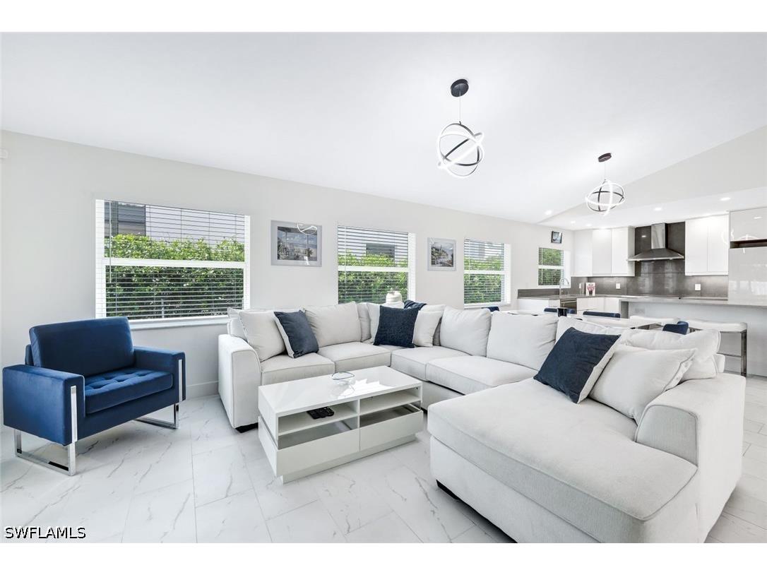 596 105th Avenue N Naples FL 34108 226021948 image3