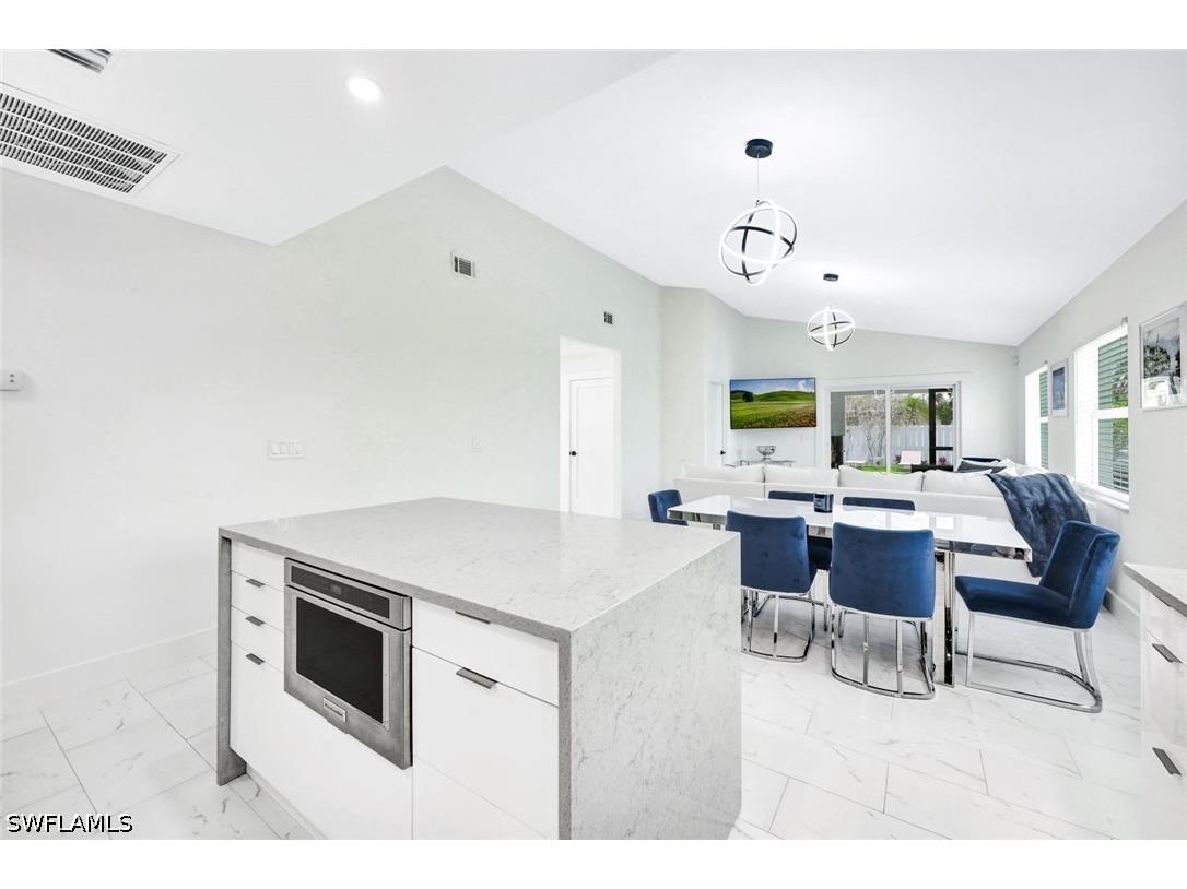 596 105th Avenue N Naples FL 34108 226021948 image7