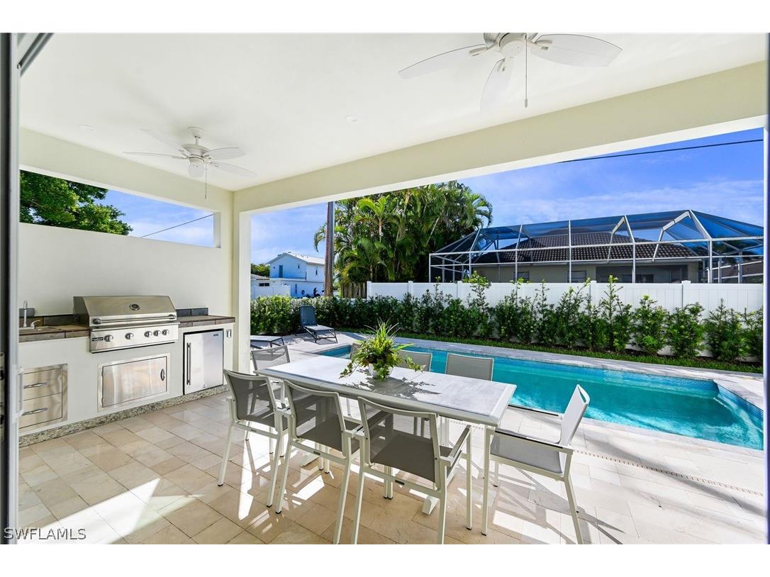 596 111th Avenue N Naples FL 34108 226009652 image3