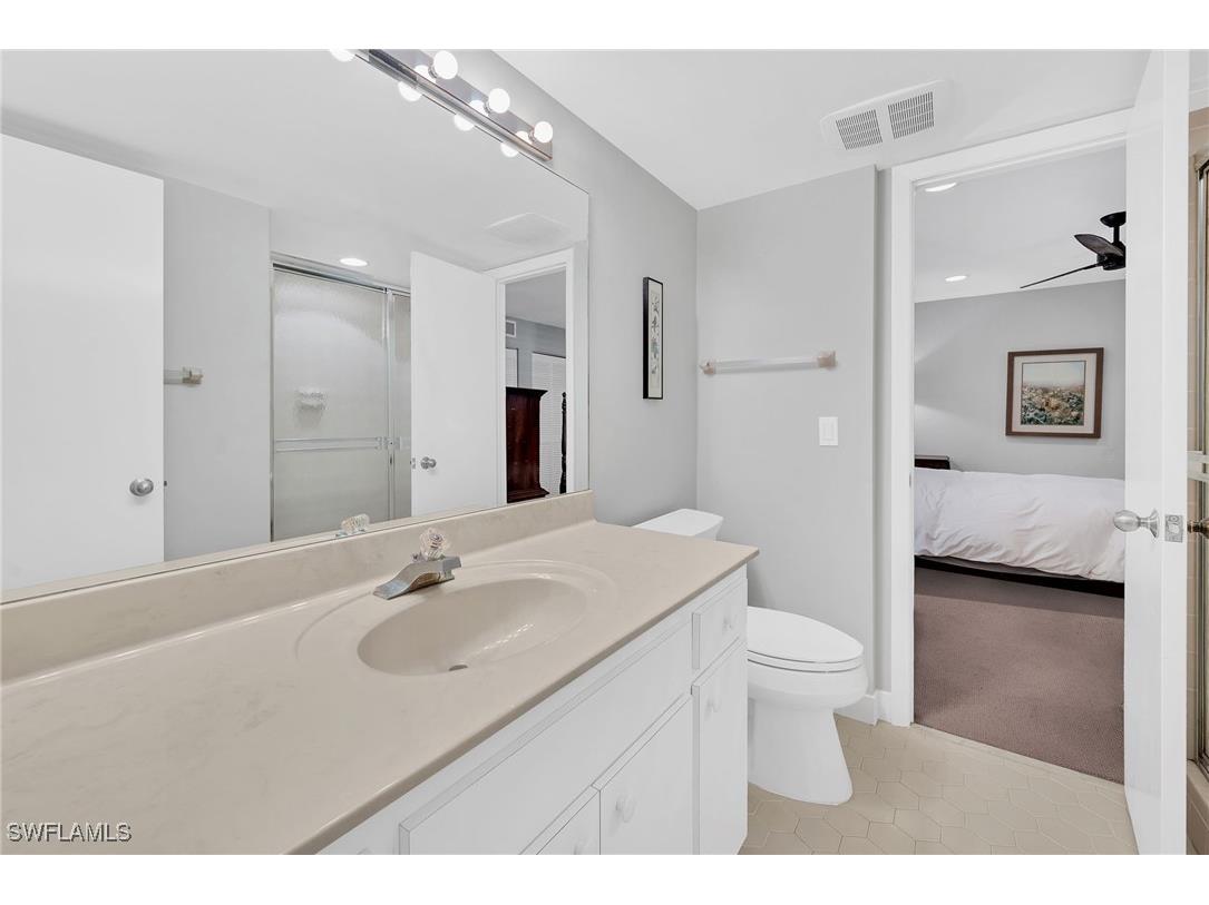5960 Pelican Bay Boulevard #333 Naples FL 34108 226005710 image10