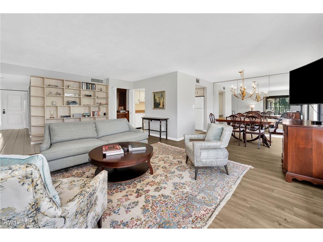 5960 Pelican Bay Boulevard #333 Naples FL 34108 226005710 image2