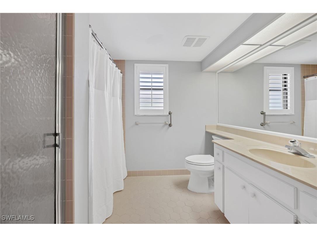 5960 Pelican Bay Boulevard #333 Naples FL 34108 226005710 image7