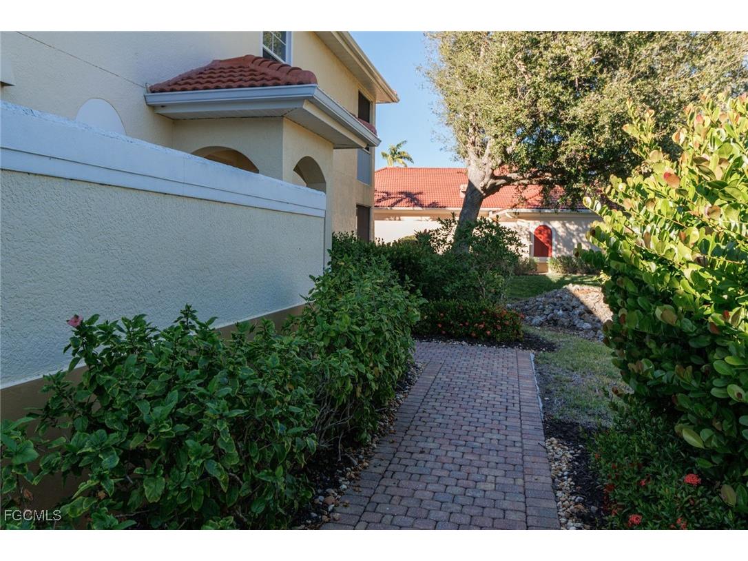 5960 Tarpon Gardens Circle #102 Cape Coral FL 33914 2026001036 image31