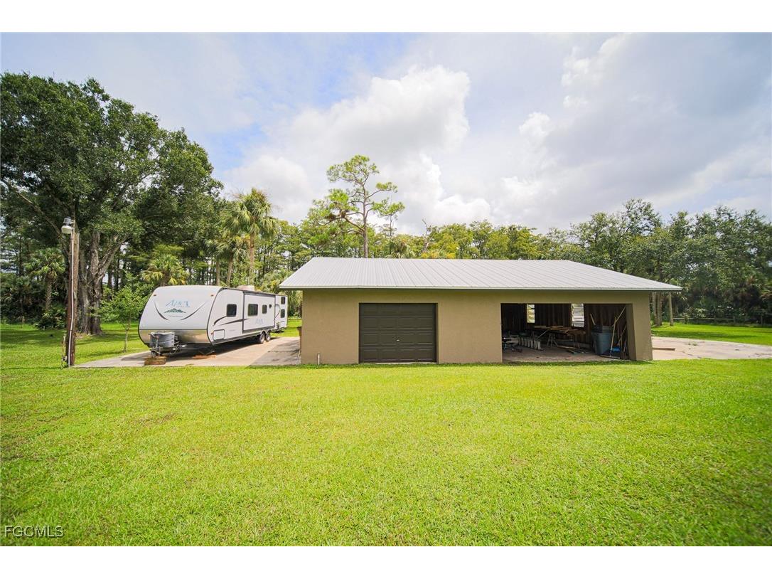 5961 Pangola Road Fort Myers FL 33905 2025009857 image6