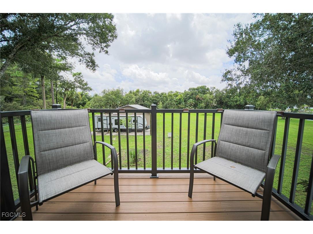 5961 Pangola Road Fort Myers FL 33905 2025009857 image8