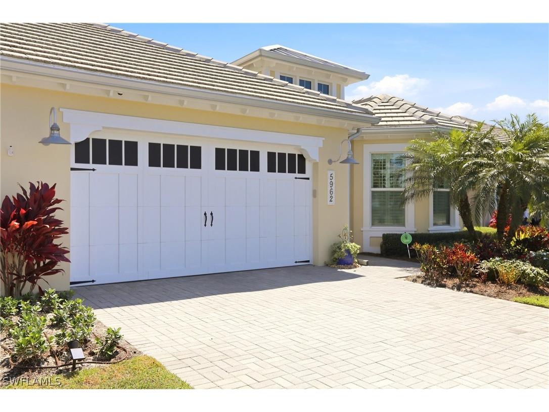5962 Haiti Drive Naples FL 34113 226011978 image2